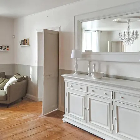 Awesome In With Wifi بيت للعطل