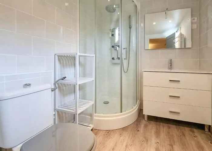 Hébergement de vacances Awesome In With Wifi Arthenac